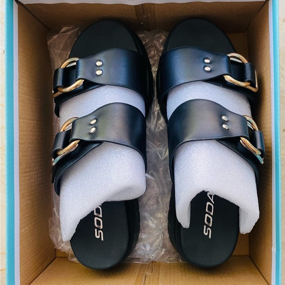 🔥2 for $20 DEAL–READ FIRST🔥SODA Black Slide Sandals - Picture 3 of 8